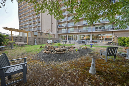 Maple-Place 24